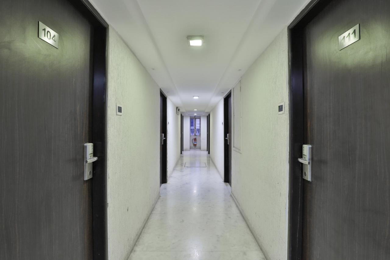 Oyo 2351 Hotel Golden Plaza Ahmadábád Kültér fotó