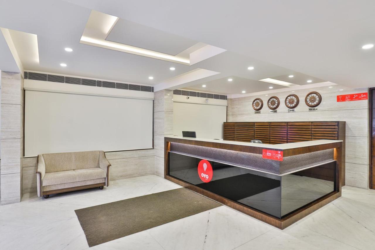 Oyo 2351 Hotel Golden Plaza Ahmadábád Kültér fotó