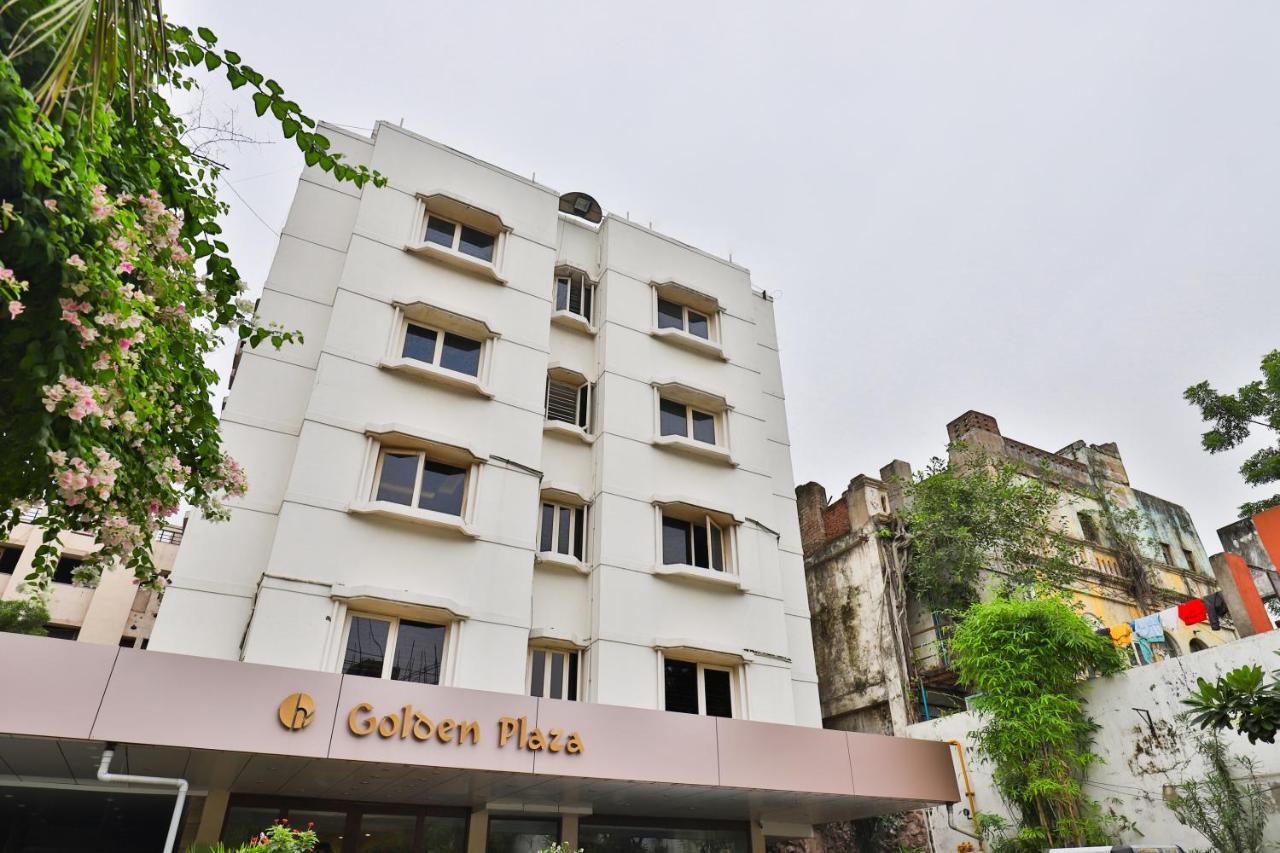 Oyo 2351 Hotel Golden Plaza Ahmadábád Kültér fotó
